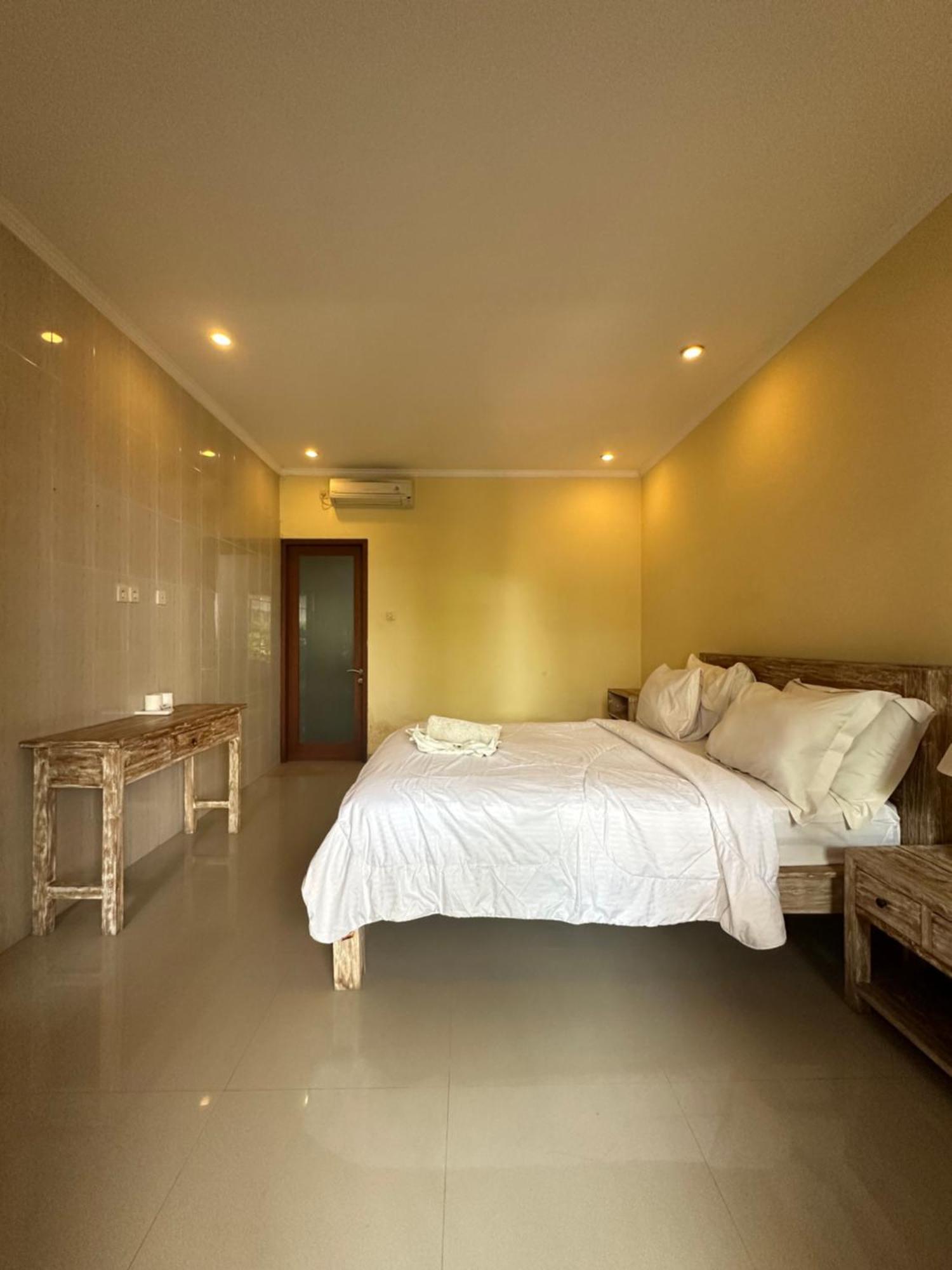 Dicky Guest House Batu Bolong Canggu Esterno foto