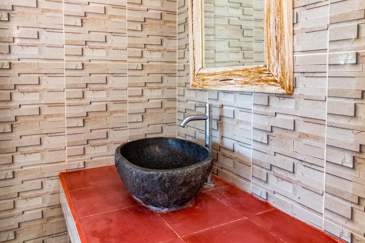 Dicky Guest House Batu Bolong Canggu Esterno foto
